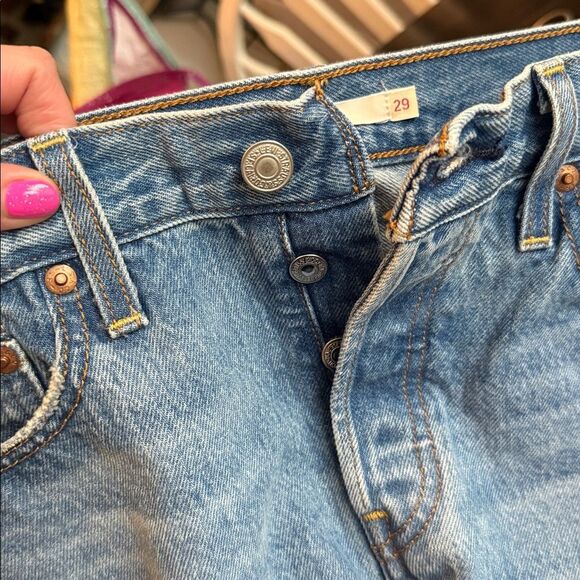 Levi’s Women’s Wedgie Straight Fit Denim Jean Size 29” - Picture 6 of 9